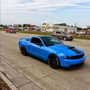 Meet your Posher, Emory